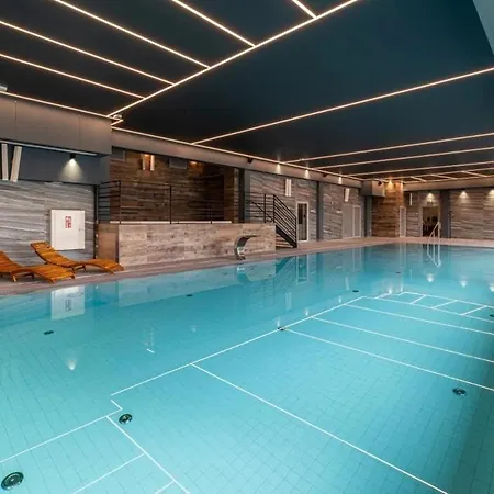 1 Pokojowy Szafir Kasprowicza *