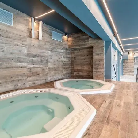 1 Pokojowy Szafir Kasprowicza * Kolobrzeg